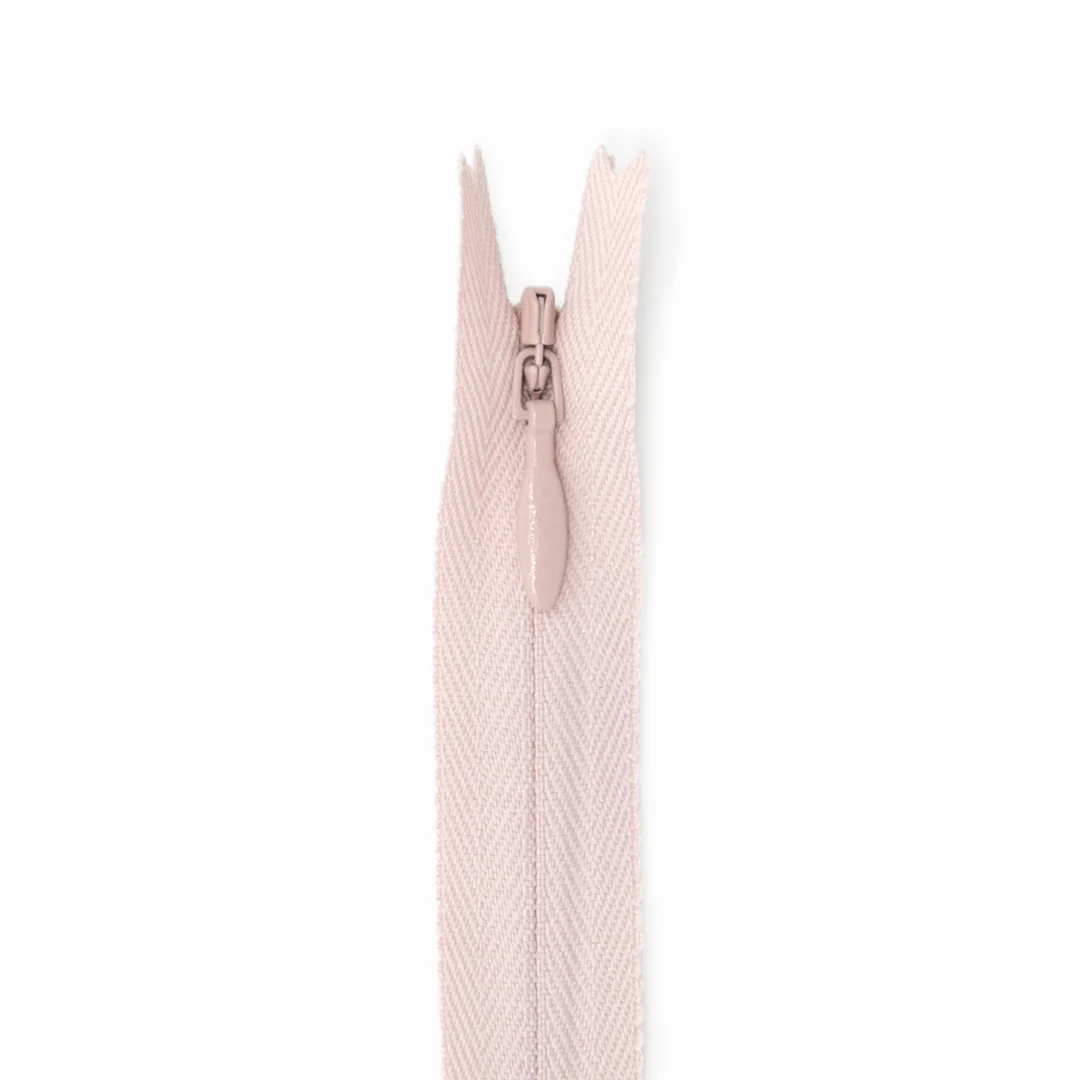 22" (56cm) Invisible Zipper - Image 16