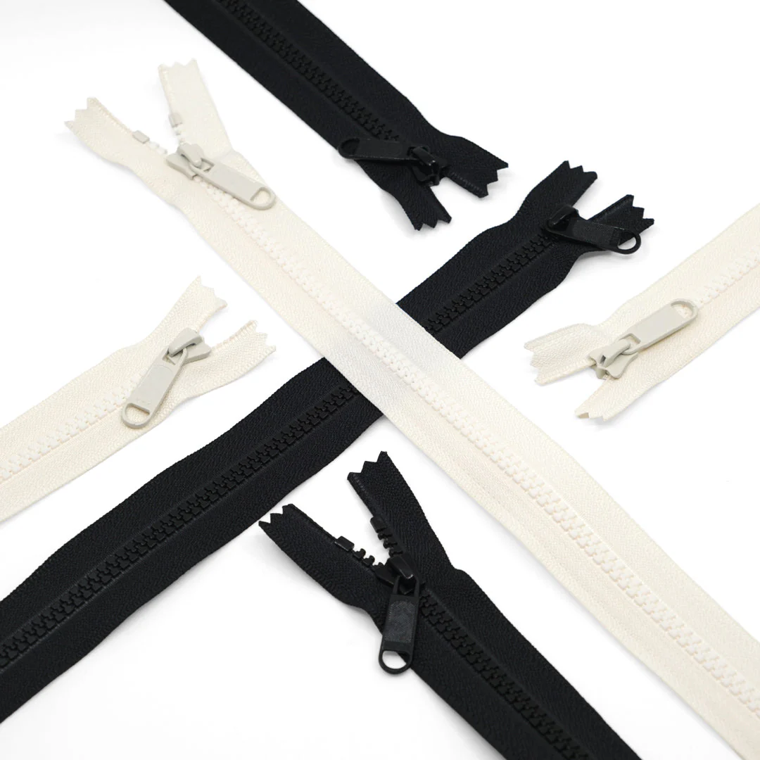 9" (23cm) Closed End Plastic Zipper
