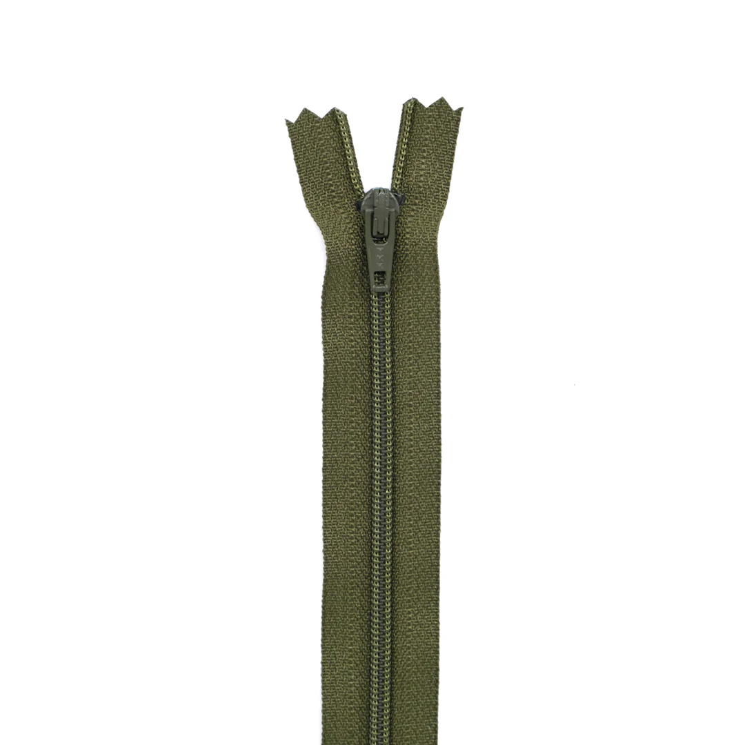 9" (23cm) Zipper - Image 5