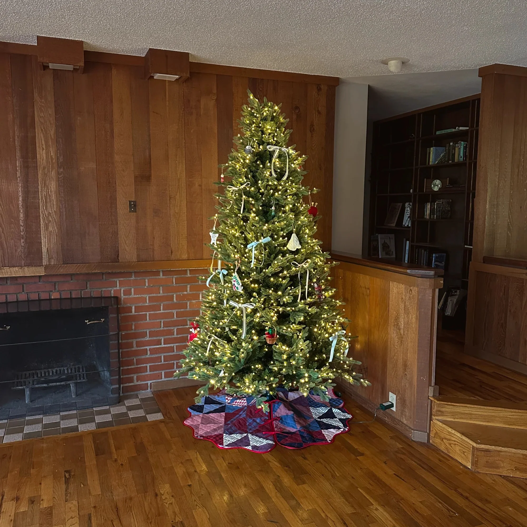 Connie Christmas Tree Skirt - Syd Graham - PDF Download - Image 3
