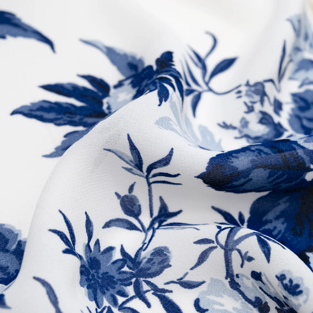 Deadstock Clair De Lune Viscose Georgette - White/Navy - Image 3