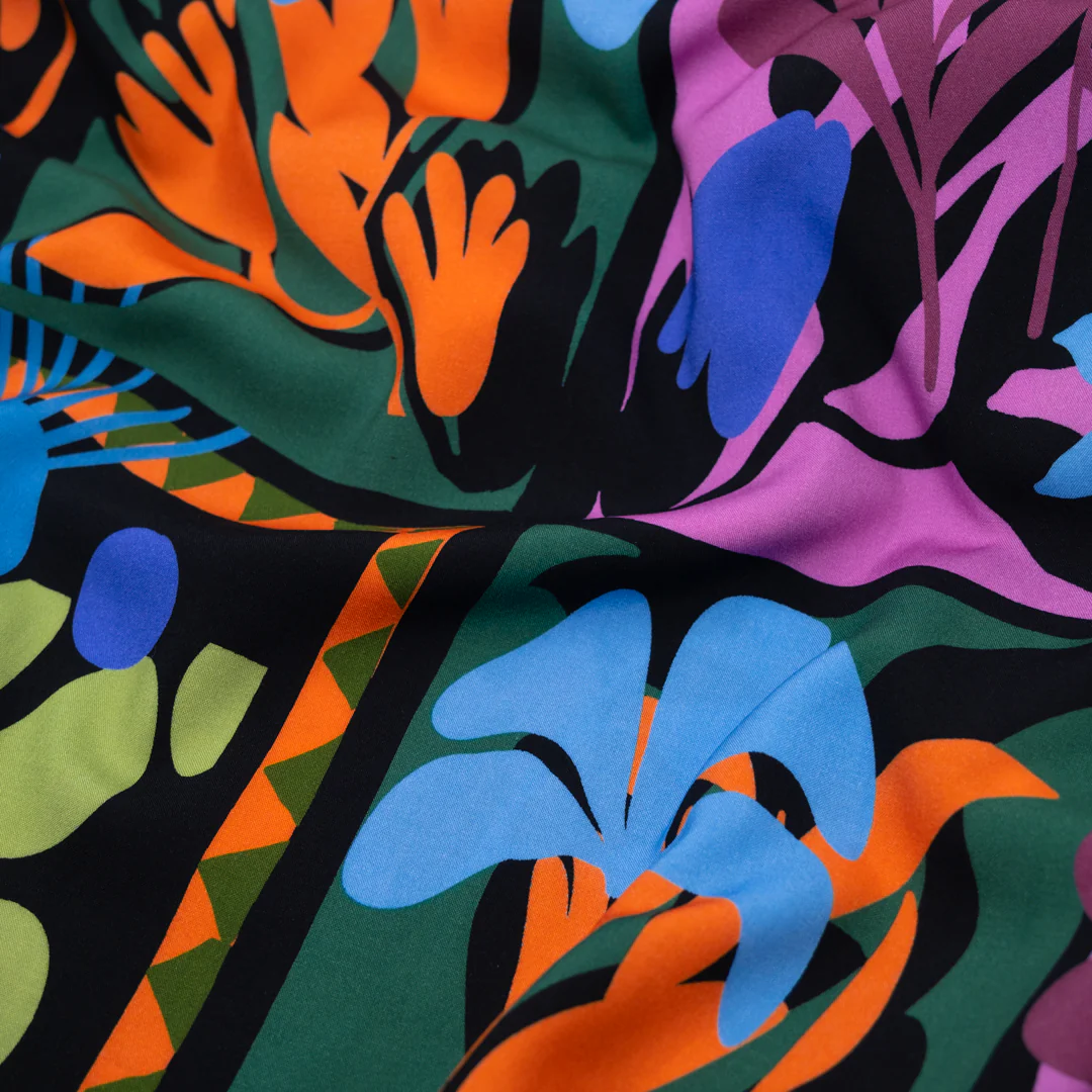 Decoupage Viscose Challis - Black/Multi