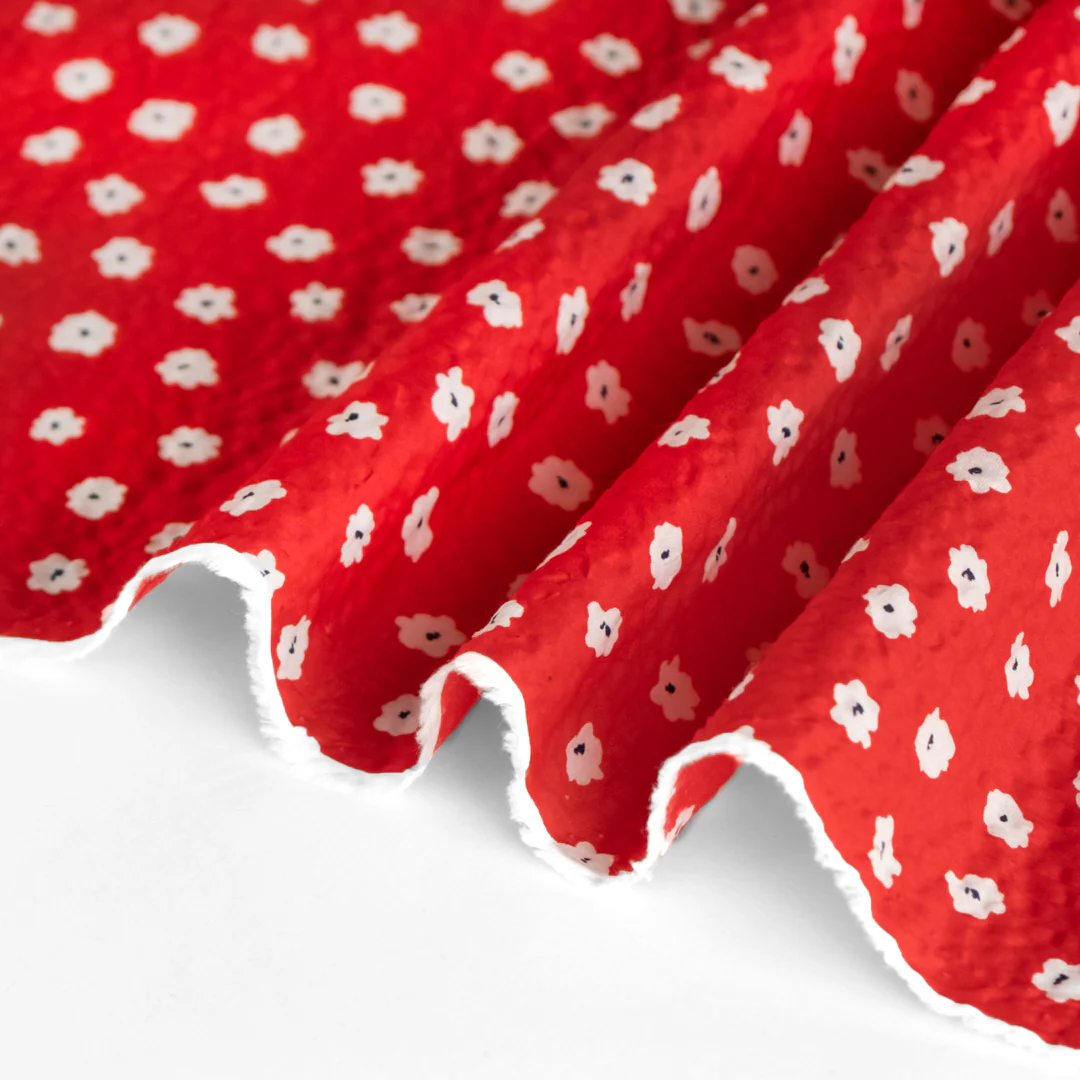 Petite Daisy Crinkle Cotton - Red/White - Image 2