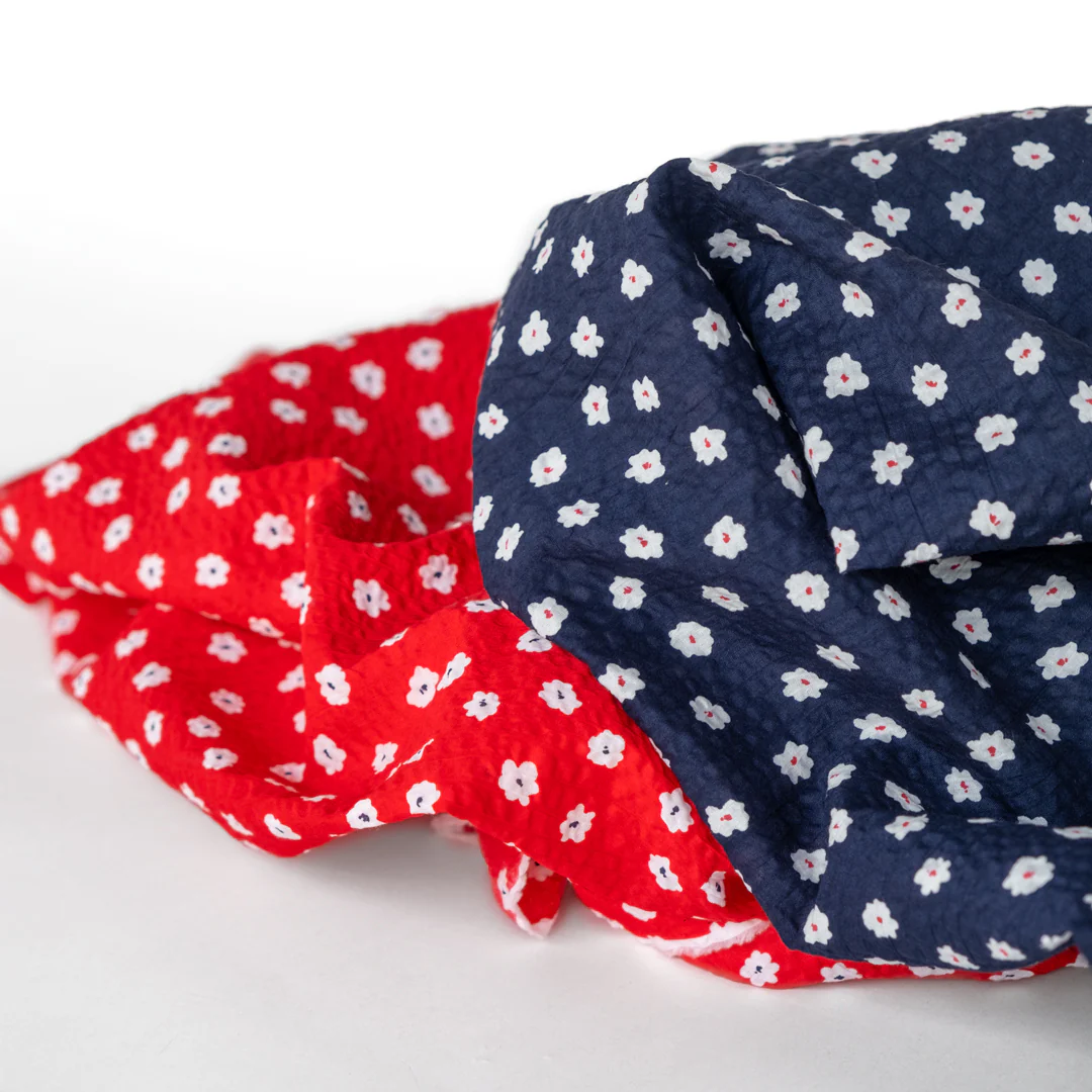 Petite Daisy Crinkle Cotton - Red/White - Image 5