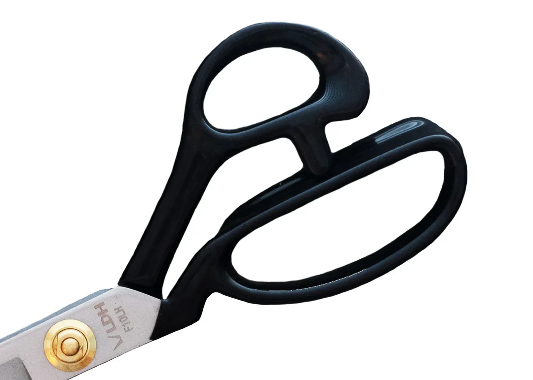 True Left Handed 10" Fabric Shears - LDH Scissors - Image 3