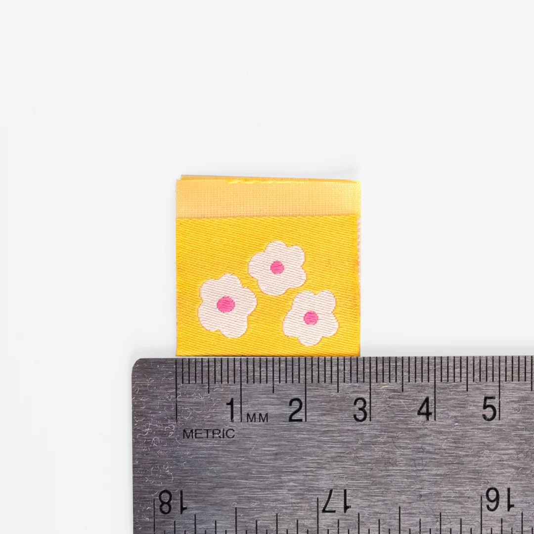 YELLOW DAISY Woven Labels by Sarah Hearts - Image 3